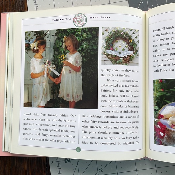 Taking Tea with Alice, Looking-Glass Tea Parties... Victorian Teas, c1997 - Picture 12 of 15